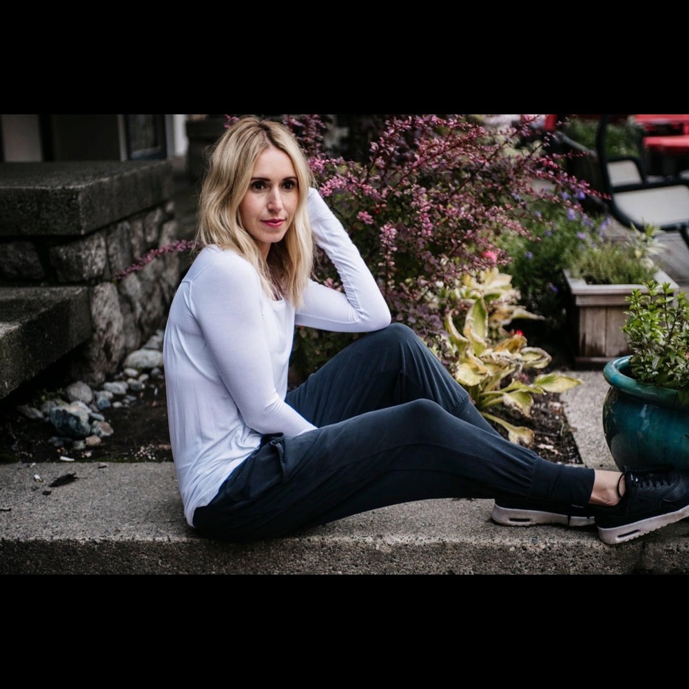 ZYIA JOGGER IN A BOTTLE V1 - NEW with tags